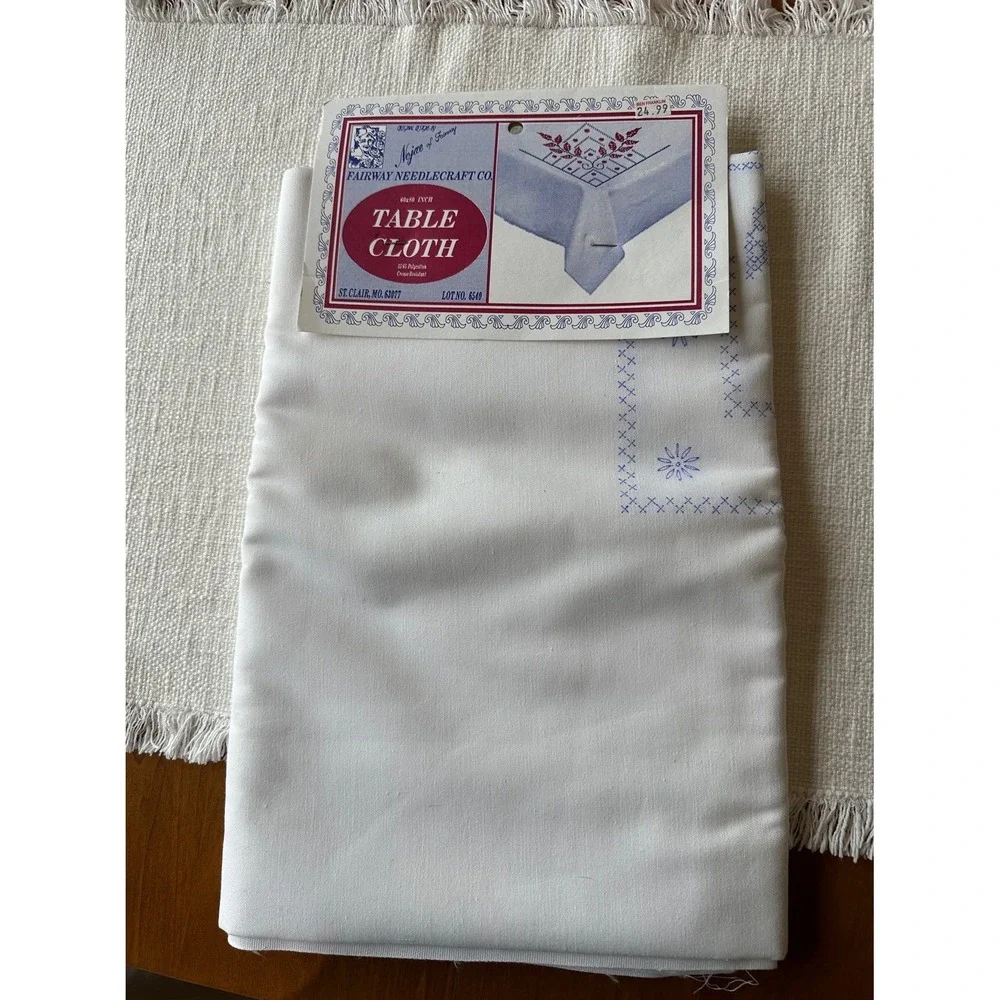 Tablecloth embroidery kit